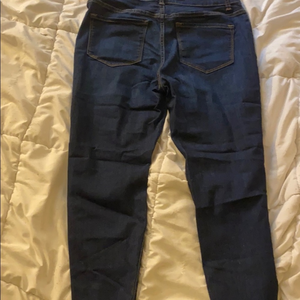 FASHION NOVA JEANS - Picture 3 of 3